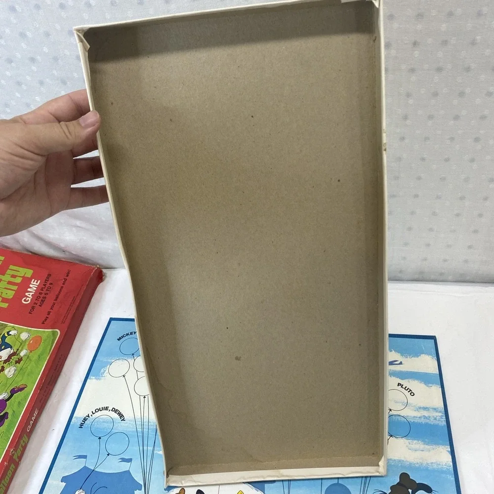 1975 Walt Disney Goofys Balloon Party‎ Whitman Complete Box Is Damaged